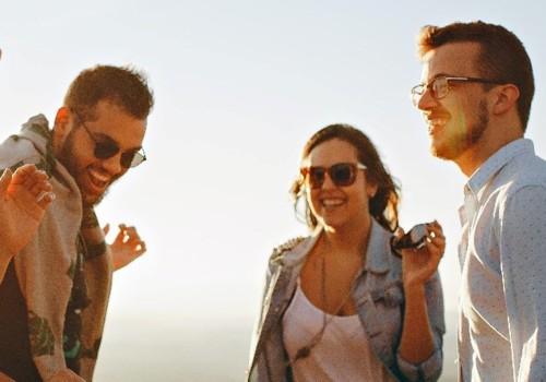 How can a foreigner make friends in london?